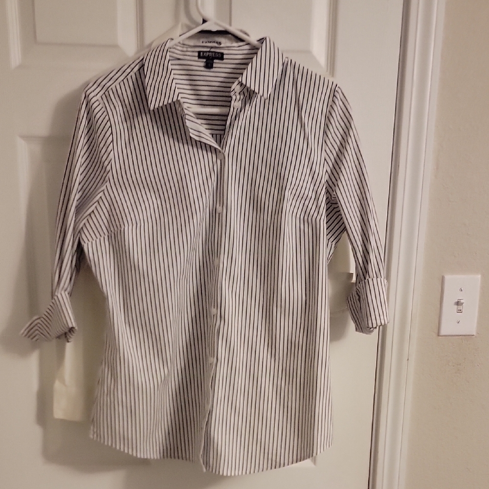 Express Women's Black and White Striped Button Down Shirt